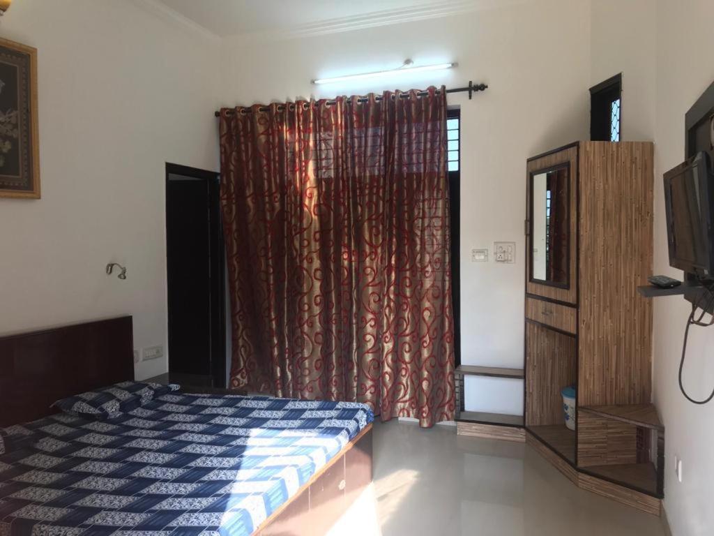 Sai Home Stay Bed & Breakfast- Near Tajmahal Agra  Extérieur photo